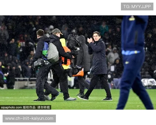 舍伍德警告图多尔:想在热刺转正?除非带队赢下欧冠+英超 舍伍德警告图多尔:想在热刺转正?除非带队赢下欧冠+英超